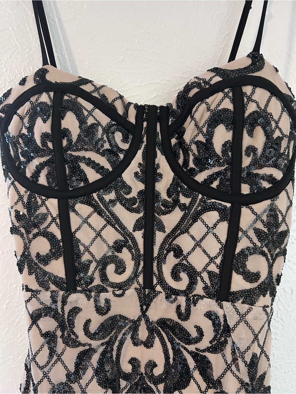 Windsor Nude and Black Lace-Overlay Midi Dress - Picture 8 of 9